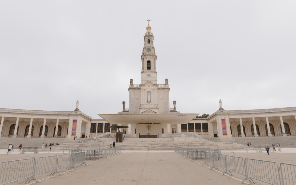 Tour of Fátima, Nazaré & Óbidos Private Tour